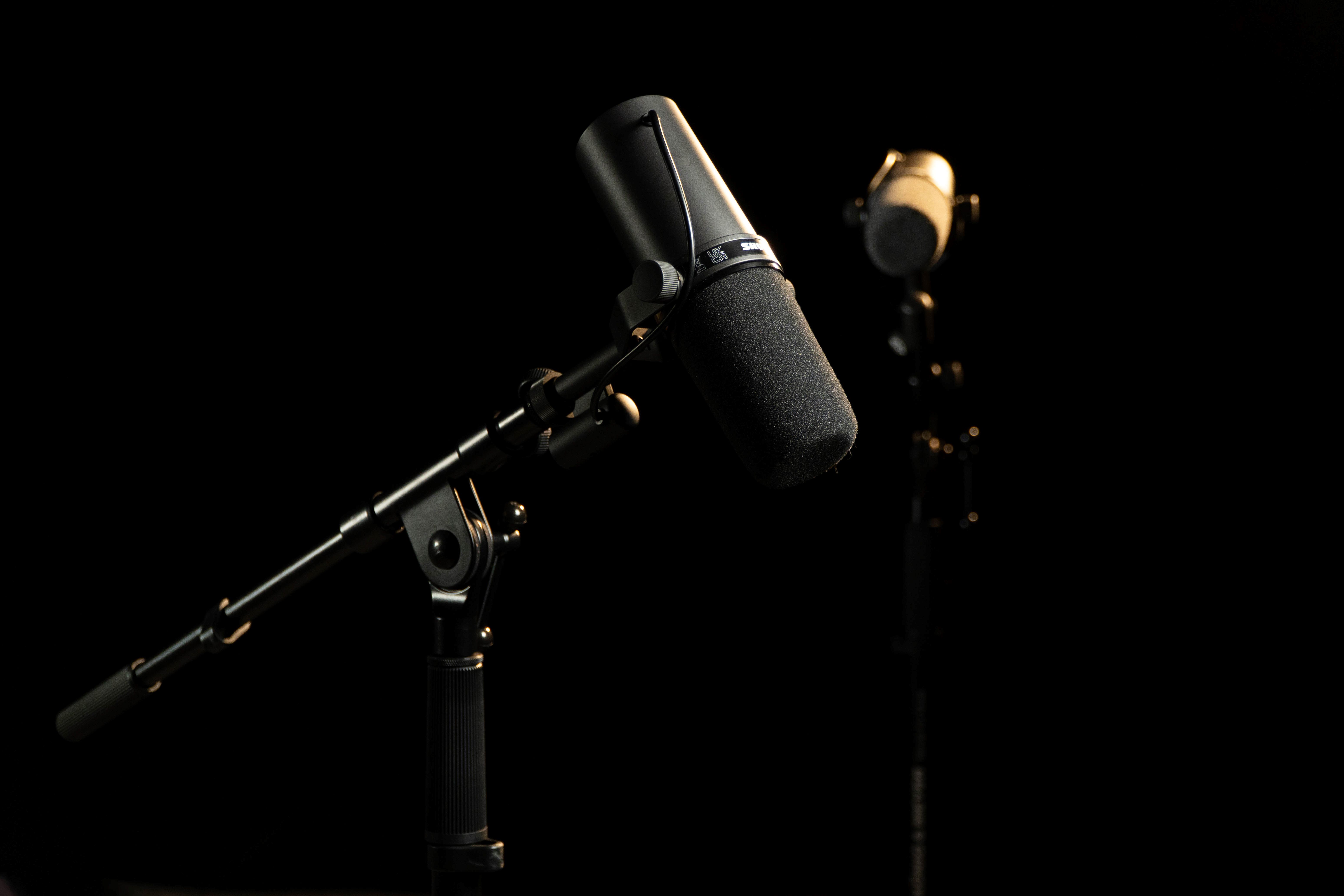 image from 5 Microphones Shure Sm7b